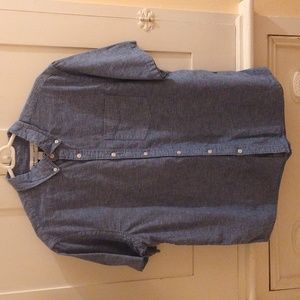 Old Navy blue striped short sleeves shirt Sz L